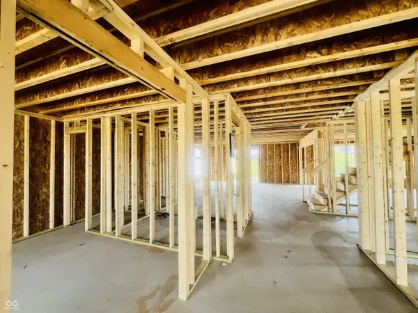 2356 N Liberty Lakes DR, Greensburg, IN 47240