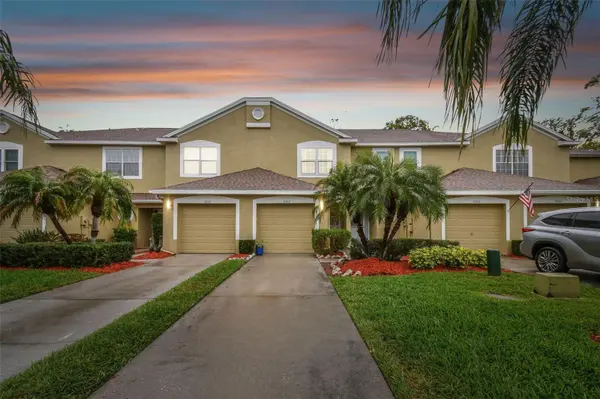 11162 KAPOK GRAND CIR, Madeira Beach, FL 33708