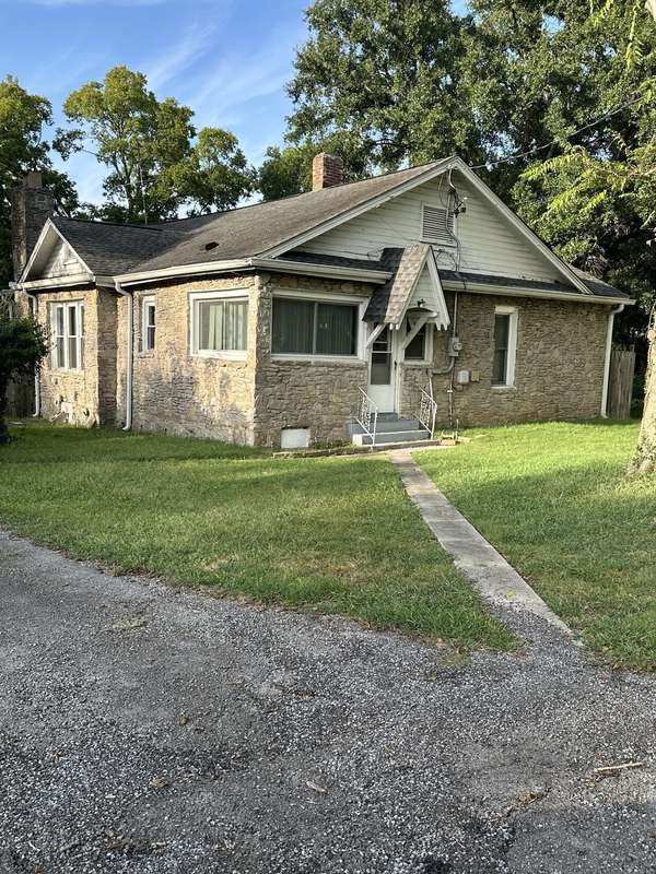 3023 Lyndale Dr, Nashville, TN 37207