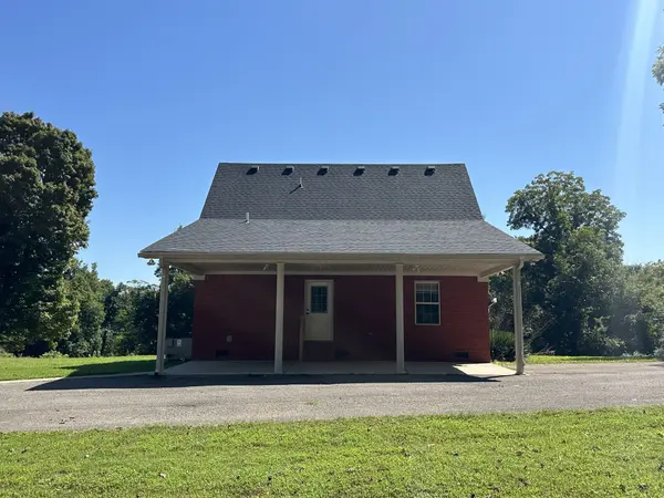 2360 Glennridge Rd, Columbia, TN 38401