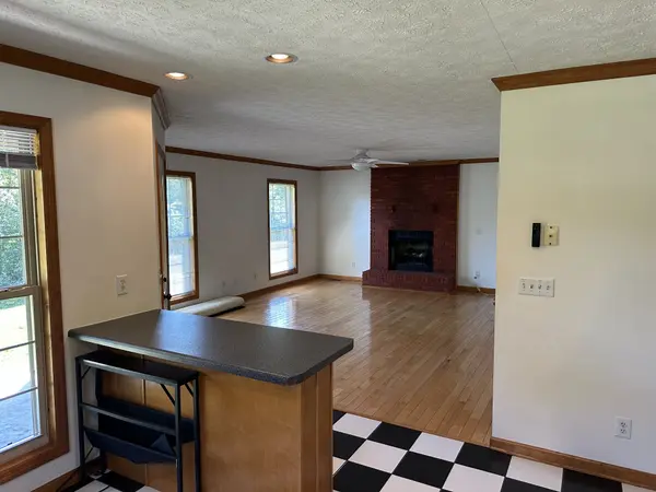 2360 Glennridge Rd, Columbia, TN 38401