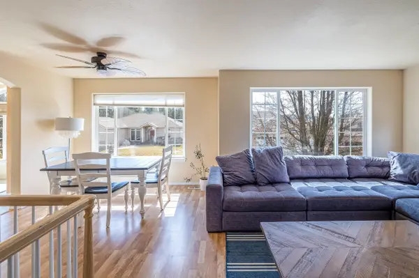 326 S Shelley Lake Ln, Veradale, WA 99037