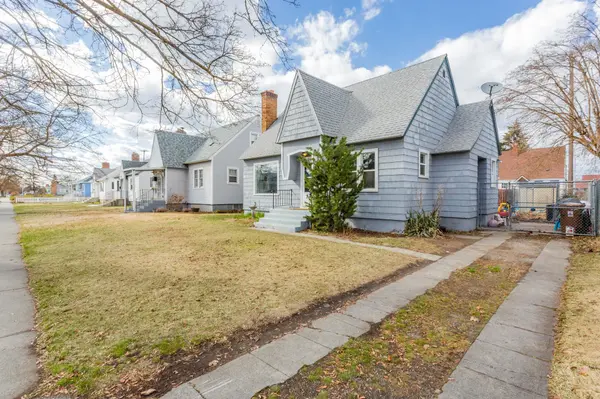 321 E Hoffman Ave, Spokane, WA 99207