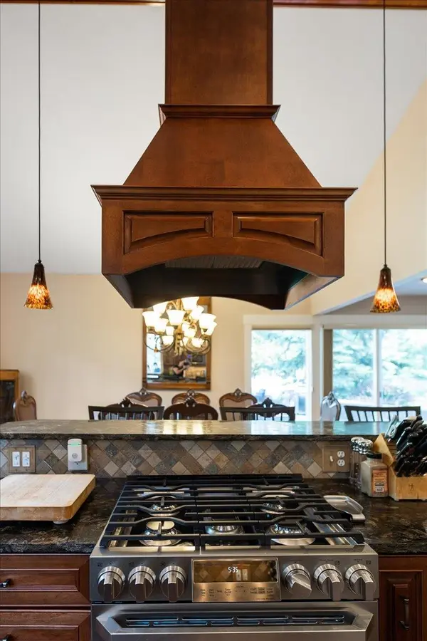 2610 E View Ln, Colbert, WA 99005
