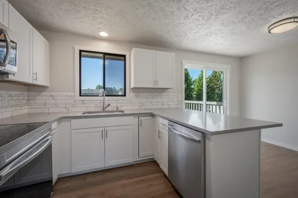 10820 E Nora Ave, Spokane, WA 99206