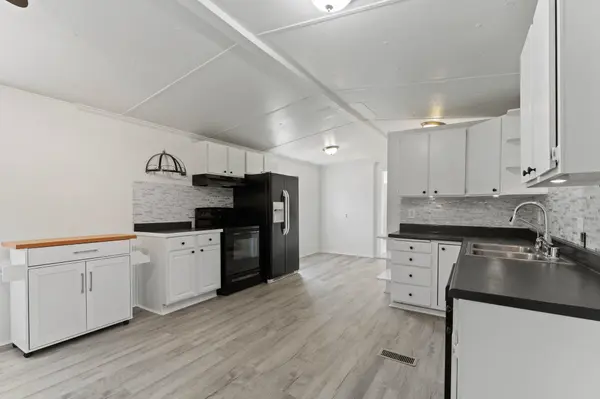 5615 E Oregon Rd, Elk, WA 99009