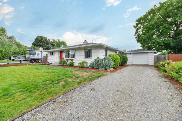 10722 E Maxwell Ave, Spokane Valley, WA 99206