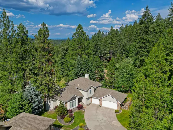 14824 E Bella Vista Dr, Veradale, WA 99037