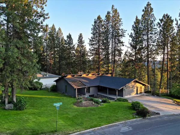 4315 W Hiawatha Dr, Spokane, WA 99208