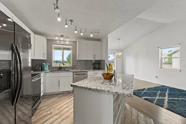 13614 W 12th Ave, Airway Heights, WA 99001