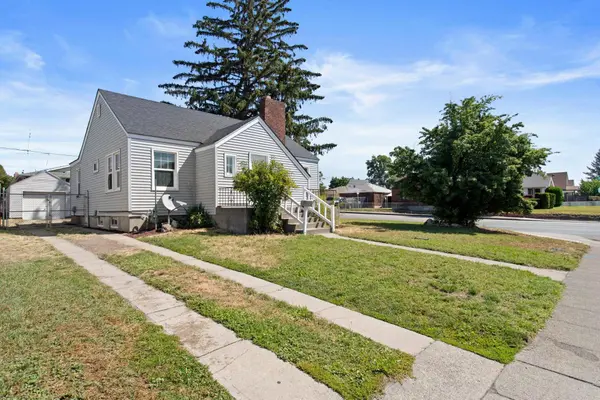 927 E Glass Ave, Spokane, WA 99207