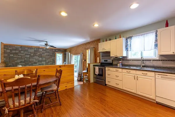 215 Sandwood DR, Ryerson, ON P0A 1C0
