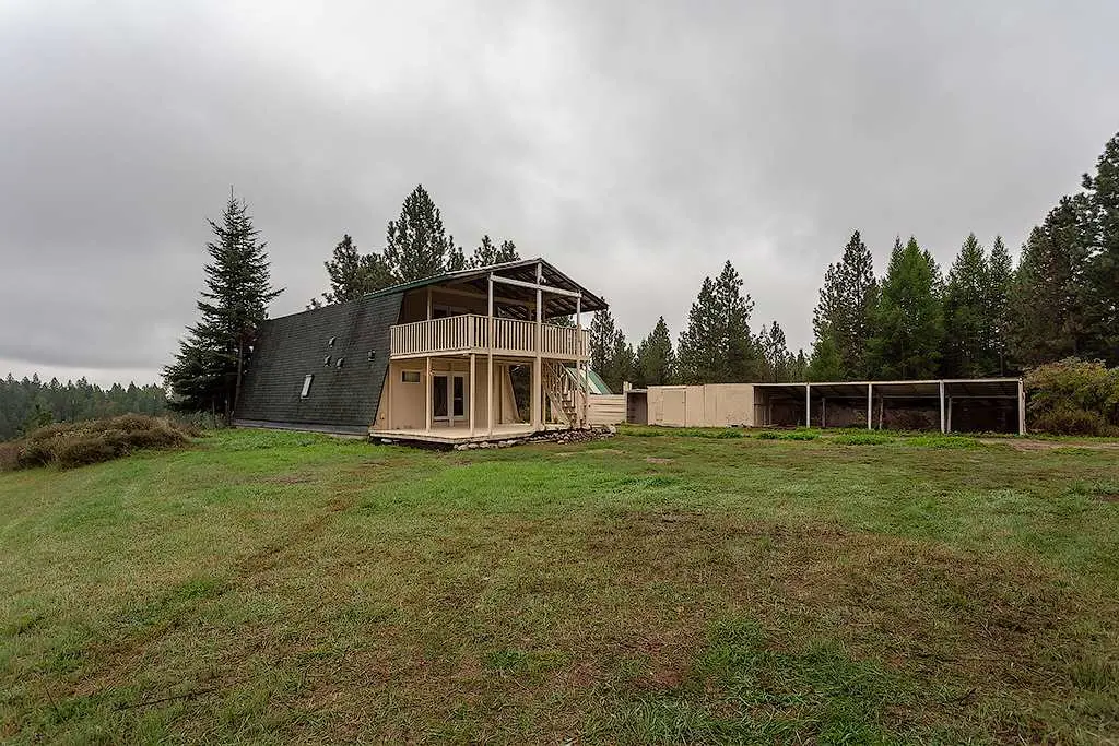 4179B Nellie Smith WAY, Valley, WA 99181
