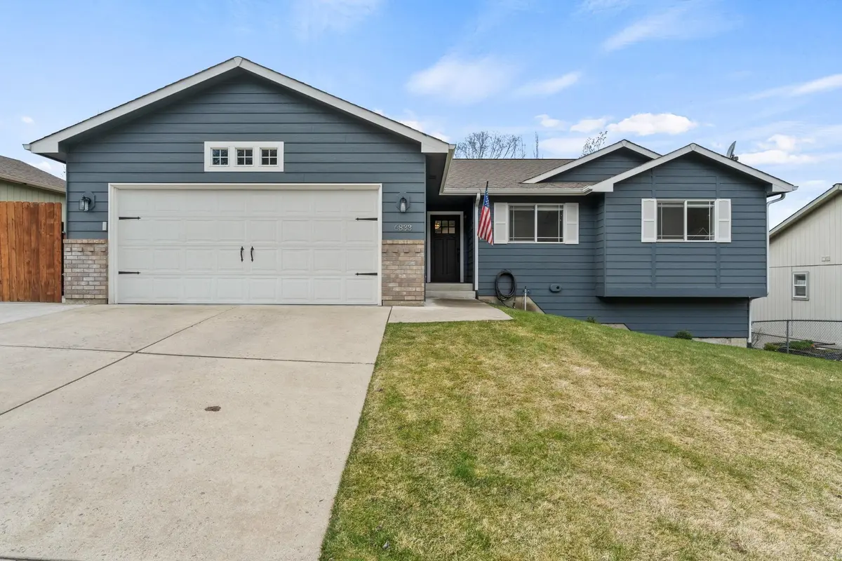 6833 N Royal Ln, Spokane, WA 99208
