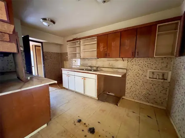 3909 Cambridge Drive, Garland, TX 75043