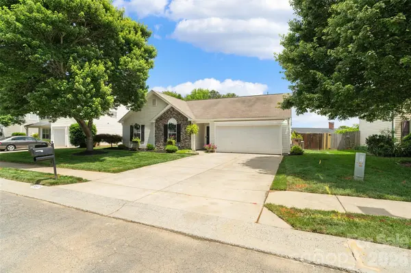 3917 Laurel View CIR, Indian Trail, NC 28079