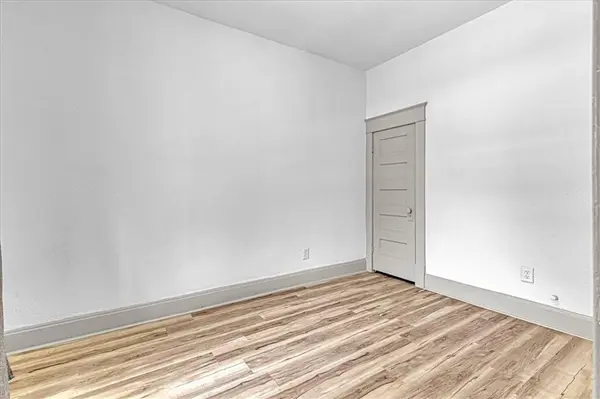 74 S 17th ST, Kansas City, KS 66102
