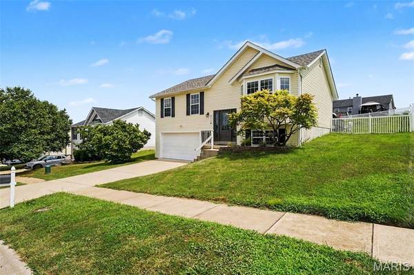 3114 Valley Oaks DR, Imperial, MO 63052