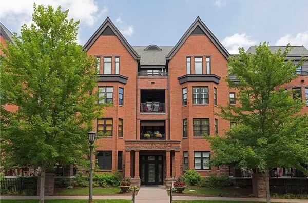 80 Western AVE N #405, Saint Paul, MN 55102