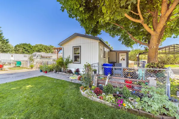 19625 E Wellesley Ave ##16,  Otis Orchards,  WA 99027