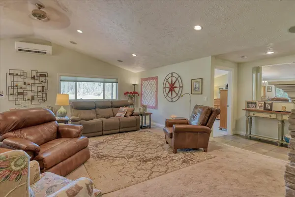 31 Patriel Rd, Newport, WA 99156