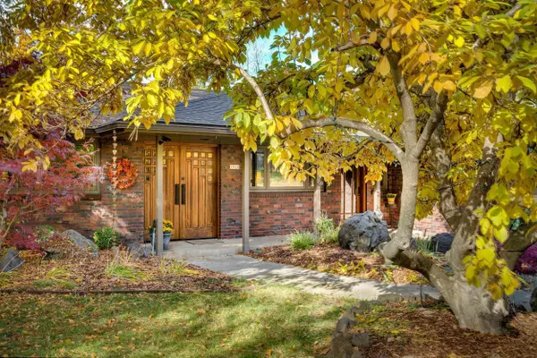 1910 S Myrtle St, Spokane, WA 99223