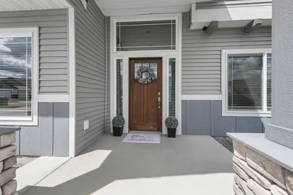 19111 E 15th Ave, Greenacres, WA 99016