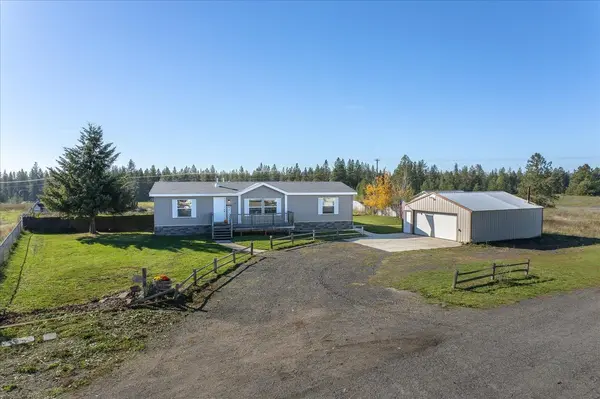 4002 E Beauty Ln, Colbert, WA 99005-4900
