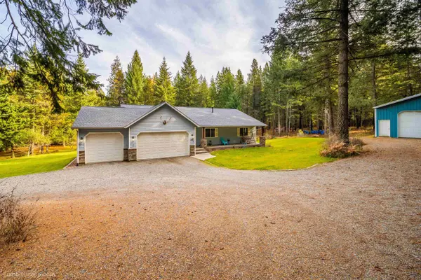 8010 N Garry Ln,  Newman Lake,  WA 99025