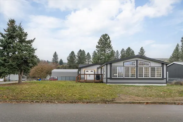 504 S Coach Ct, Spokane Valley, WA 99016
