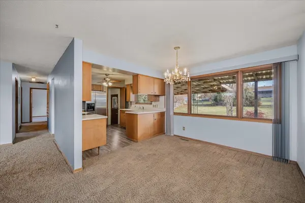 5934 N Moore St, Spokane, WA 99205