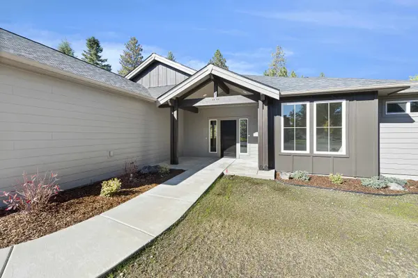 218 S Reiper St, Deer Park, WA 99006