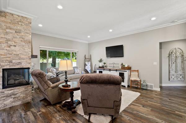 425 S Sonora Ln, Spokane Valley, WA 99037