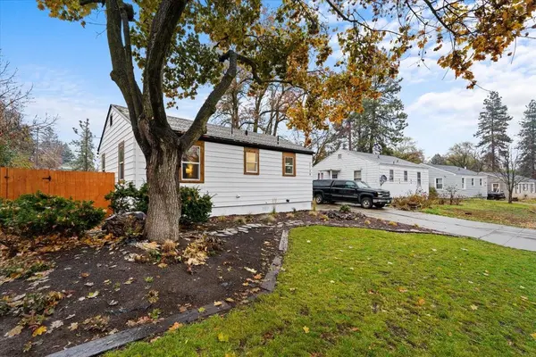 3138 W Trinity Pl, Spokane, WA 99224