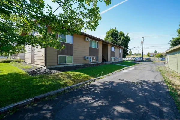 520 W 6th St, Cheney, WA 99004