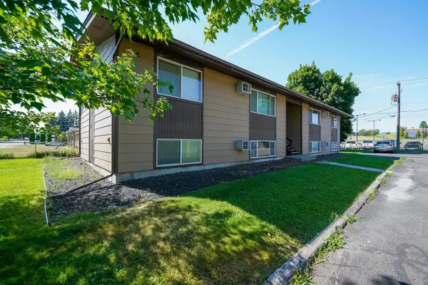 520 W 6th St, Cheney, WA 99004