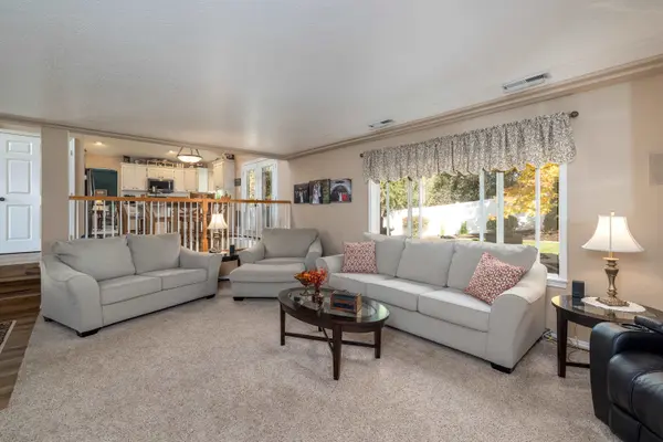 12112 N Denver Dr, Spokane, WA 99218