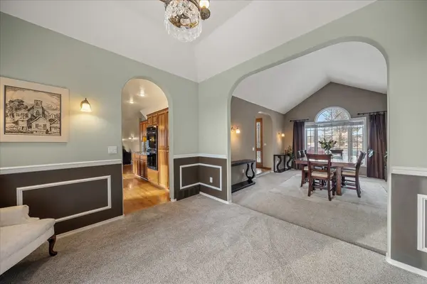 726 E Wellington Dr, Spokane, WA 99208