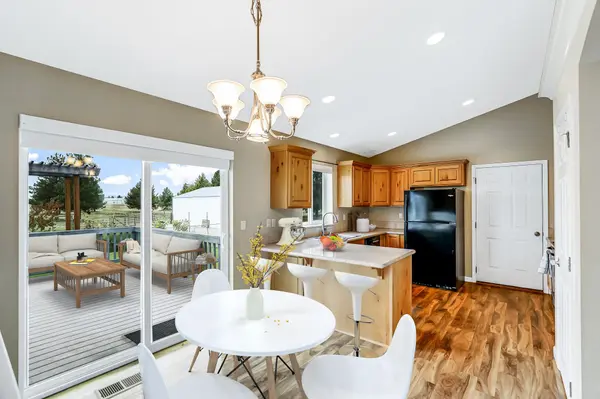 40415 N Sunnyside Ln, Deer Park, WA 99006