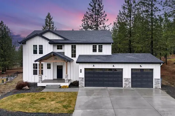 60849 Westview Dr, Nine Mile Falls, WA 99026