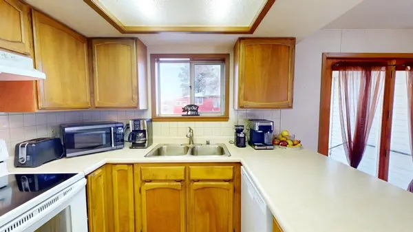 512 S Whitman St, La Crosse, WA 99143