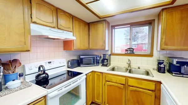 512 S Whitman St, La Crosse, WA 99143
