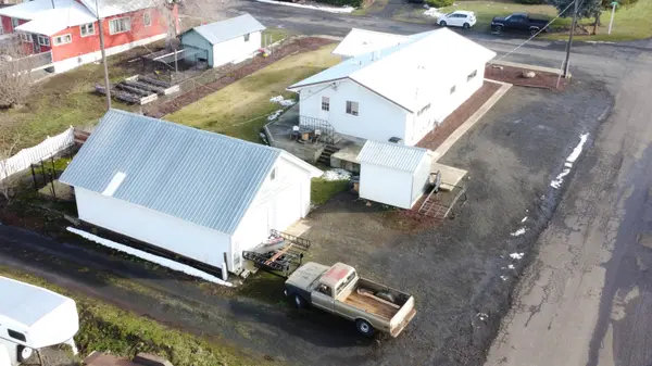 512 S Whitman St, La Crosse, WA 99143