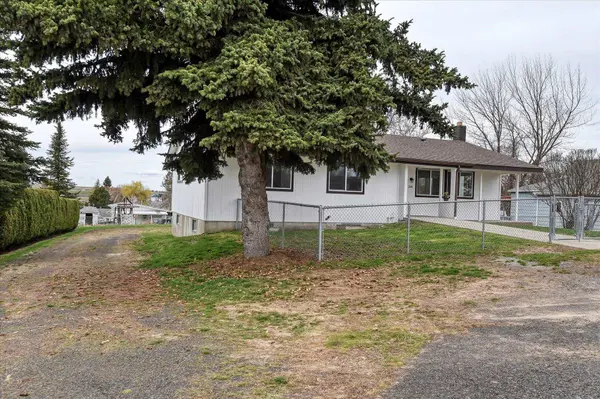 245 N Spangle Ave, Spangle, WA 99031