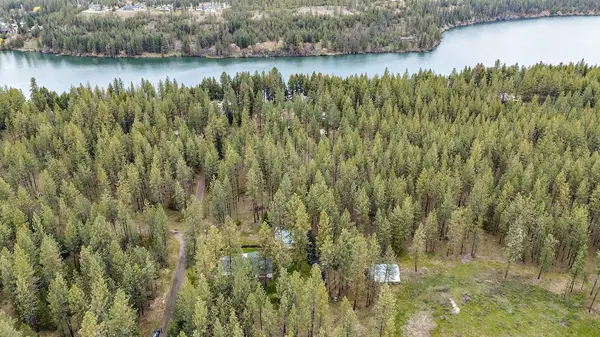 11926 W Charles Rd, Nine Mile Falls, WA 99026