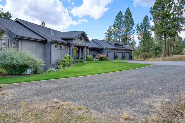 21226 E Harvard Vistas Ln, Newman Lake, WA 99025