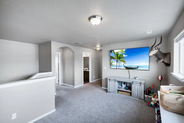 3219 W Prairie Breeze Ave, Spokane, WA 99208