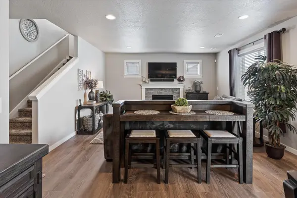 1118 S Pillar Rock Dr, Spokane, WA 99224
