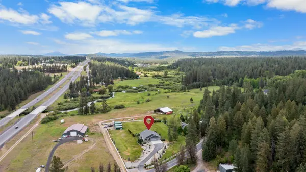 4021 E Chattaroy Rd, Chattaroy, WA 99003