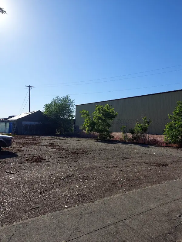 2517 N Dakota St, Spokane, WA 99207